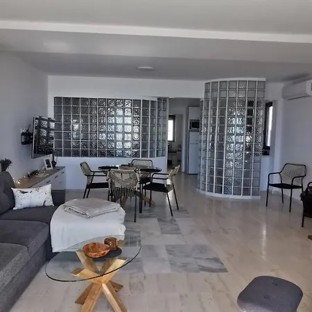 Magic Luxfery Sea View 715 Durrës